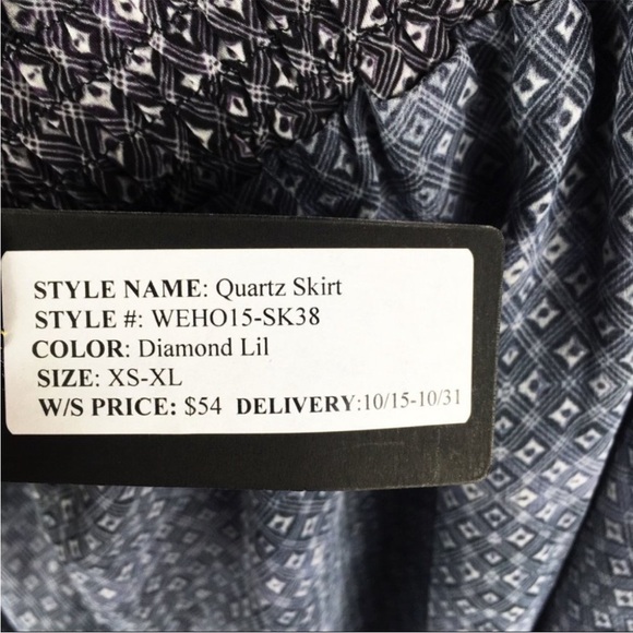 Whitney Eve Quartz Gray Blue Print Mini Skirt NWT - Picture 3 of 7